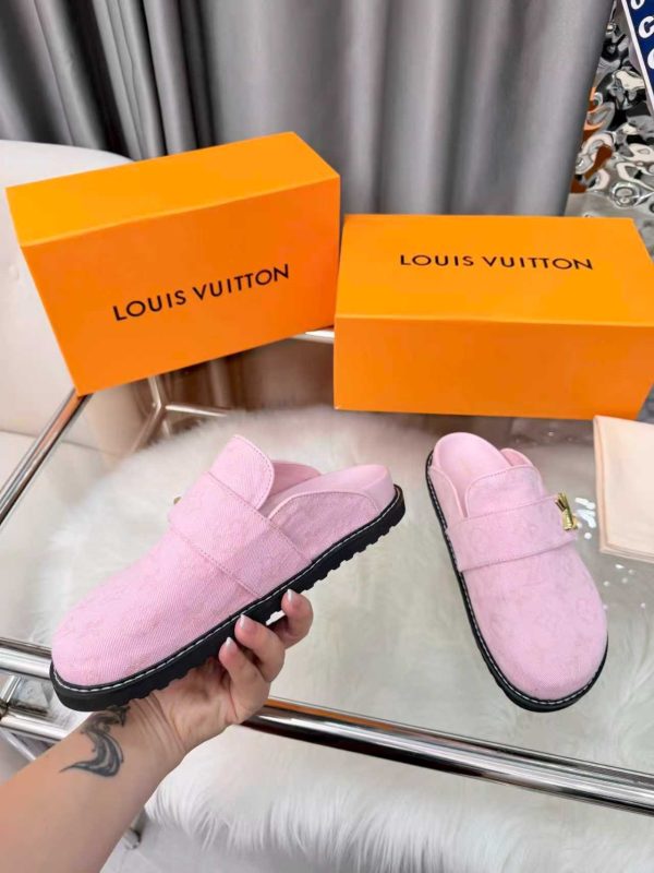 1AGVO9 LV Cosy Comfort Mule Pink