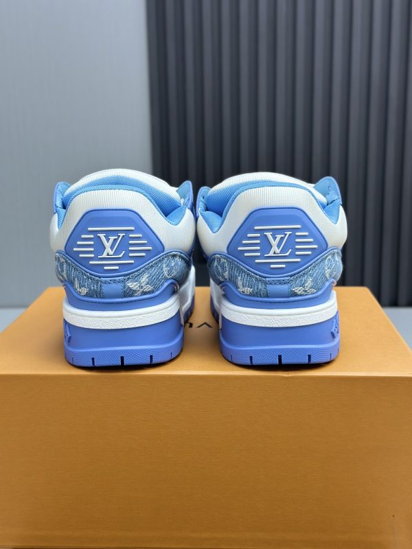 1AGZC4 LV Trainer Maxi Sneaker Blue