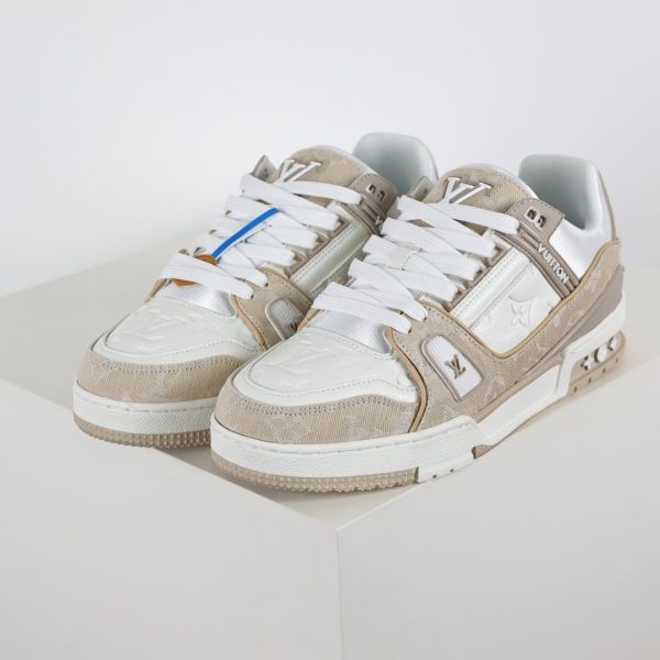 1AIKMH LV Trainer Sneaker Beige 3 1AIKMH LV Trainer Sneaker Beige