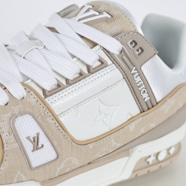 1AIKMH LV Trainer Sneaker Beige 7 1AIKMH LV Trainer Sneaker Beige