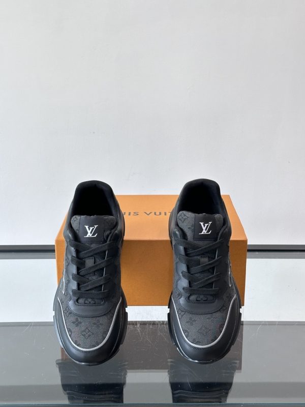 1AJ697 LV Classic Sneaker Black 7 1AJ697 LV Classic Sneaker Black