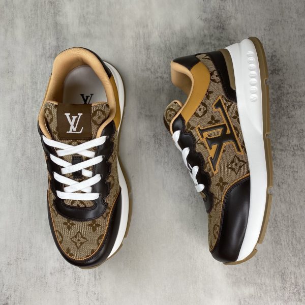 1AJ717 LV Classic Sneaker Brown