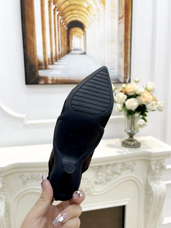 LV 1AAW7G Archlight Slingback Pump Black
