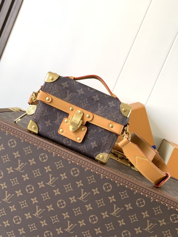 LV M11535 Soul Trunk Crossbody Bag