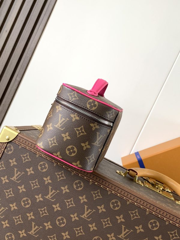 LV M12650 Nice Mini Vanity Case Pondichery Pink 5 LV M12650 Nice Mini Vanity Case Pondichery Pink