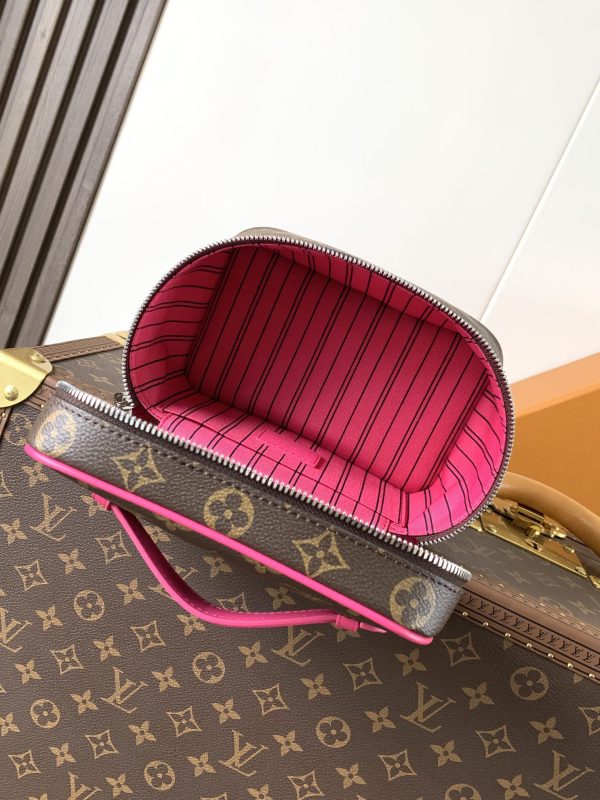 LV M12650 Nice Mini Vanity Case Pondichery Pink 11 LV M12650 Nice Mini Vanity Case Pondichery Pink