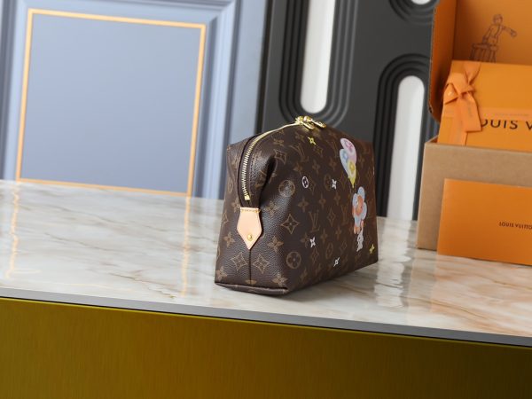 LV M14891 Cosmetic Pouch GM