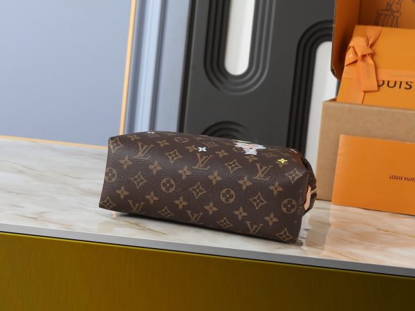 LV M14891 Cosmetic Pouch GM