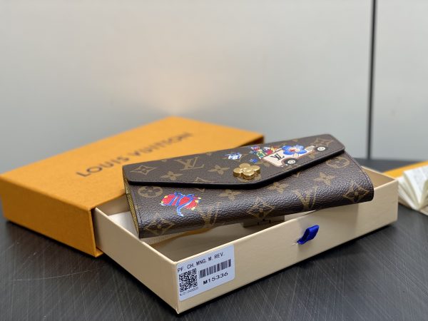 LV M15336 Sarah Wallet MonogramIced Gold