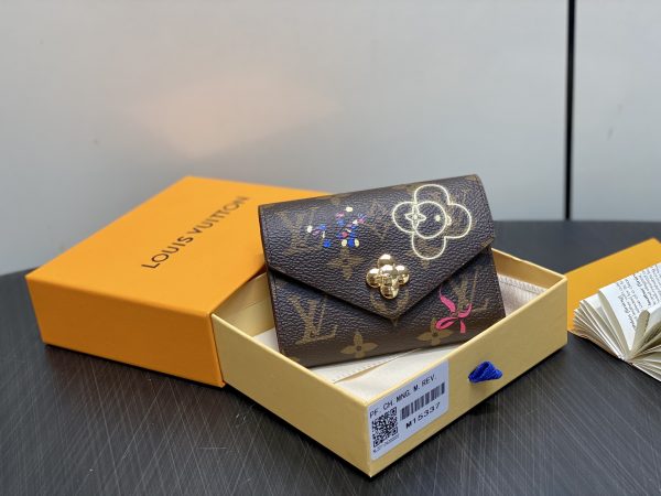 LV M15337 Victorine Wallet Monogram Frozen Orchid