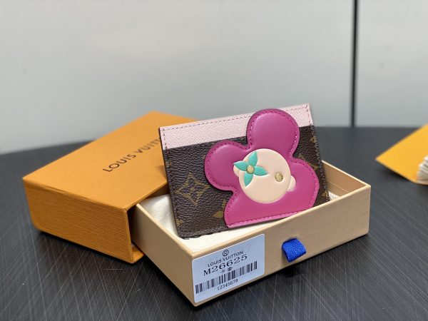 LV M26625 Visionary Journeys Card Holder