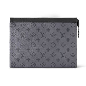 LV M69535 Pochette Voyage MM