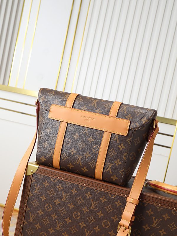LV M28115 Christopher Messenger Bag 5 LV M28115 Christopher Messenger Bag