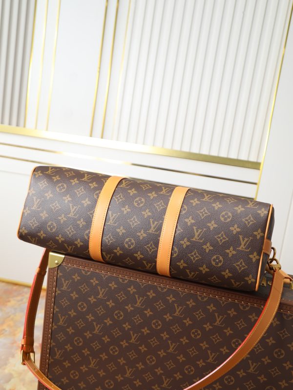 LV M28116 Needle Bag