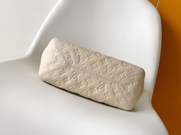 LV M29337 All In One PM Crème