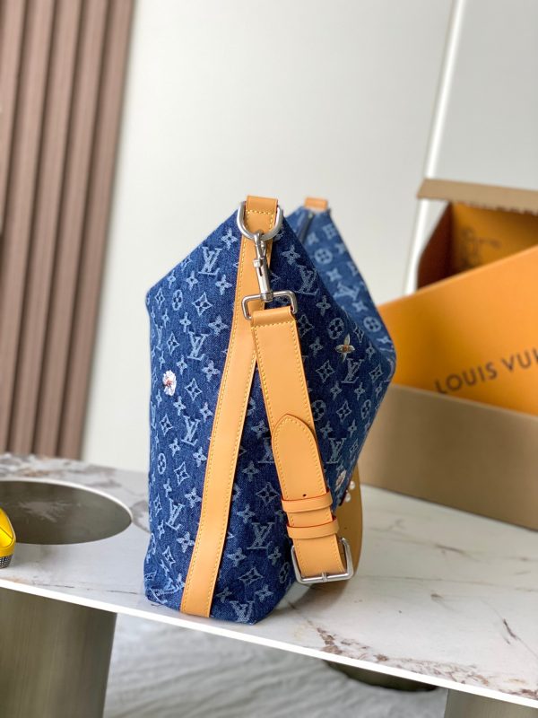 LV M27555 Vagabond Hobo Bag Blue