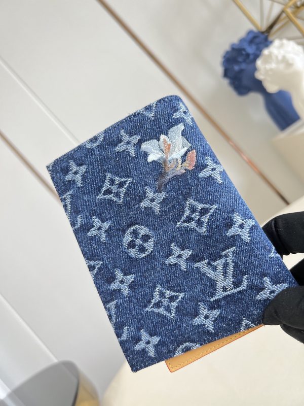 LV M27560 Pocket Organizer Blue