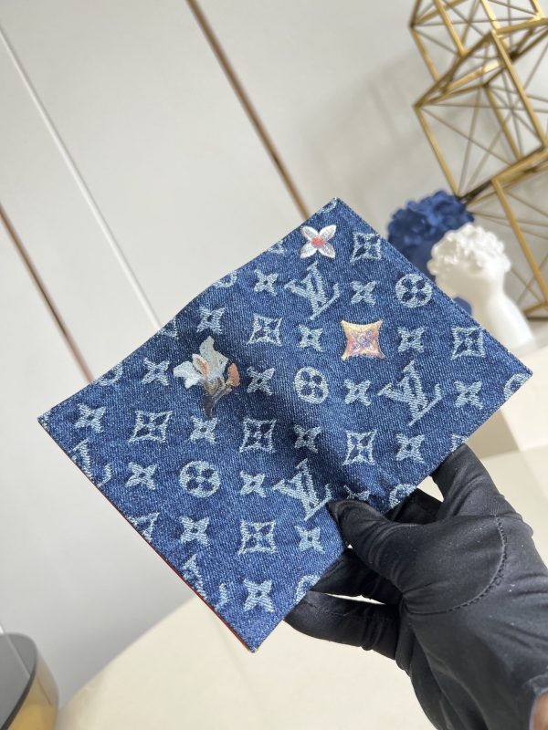 LV M27560 Pocket Organizer Blue