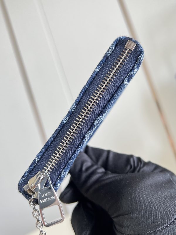 LV M27561 Pochette Clés Blue