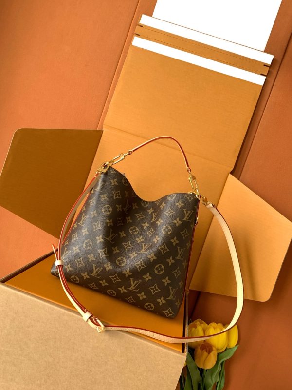 LV M27825 Multipass Handbag 5 LV M27825 Multipass Handbag