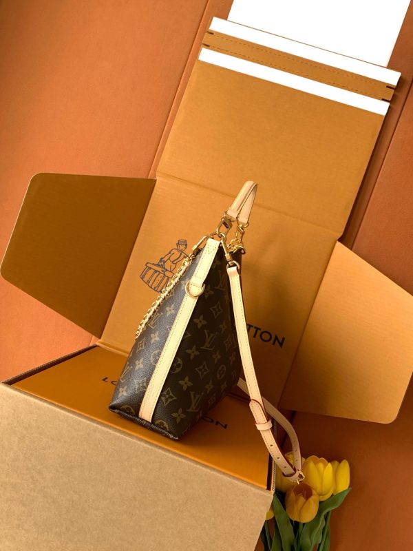 LV M27825 Multipass Handbag 9 LV M27825 Multipass Handbag